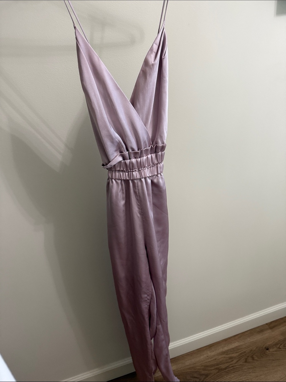 Lilac Satin V-Neck Spaghetti Strap Jumpsuit